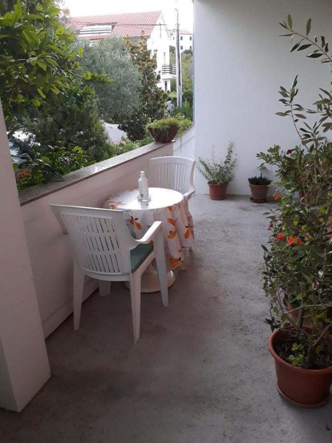 Apartments Sandra Palit Exterior foto