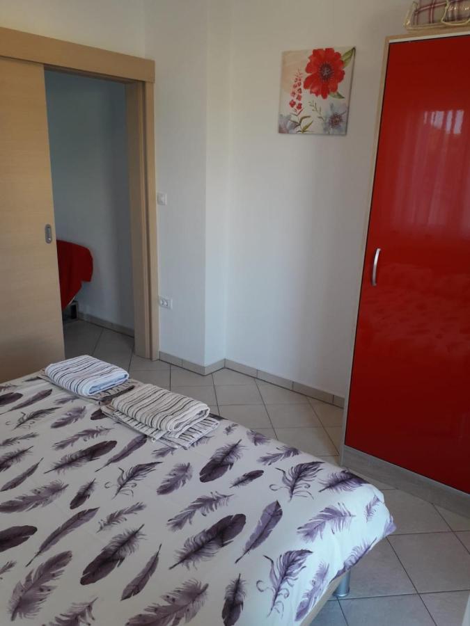Apartments Sandra Palit Exterior foto